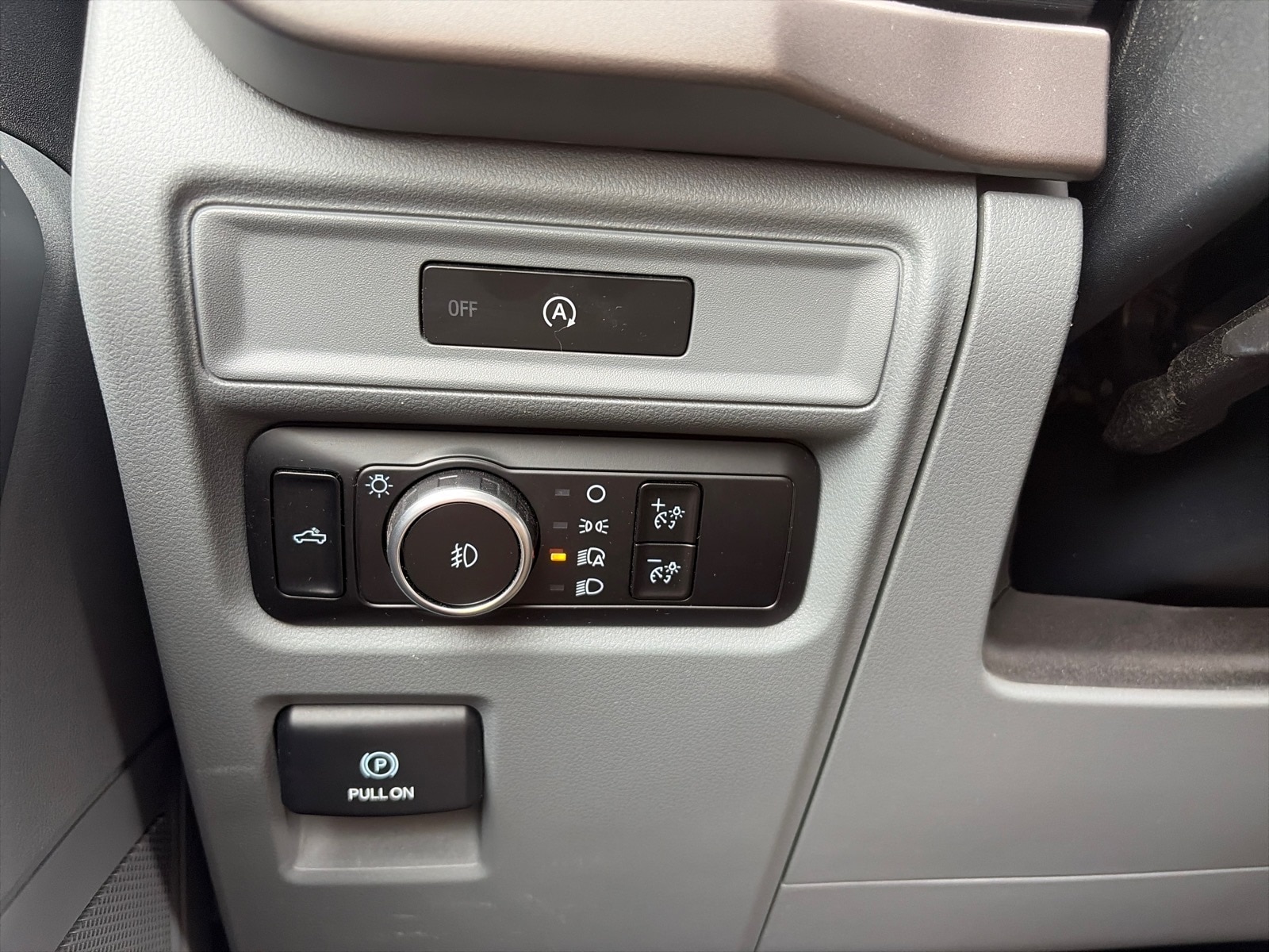 2025 Ford F-150 XLT - Photo 28