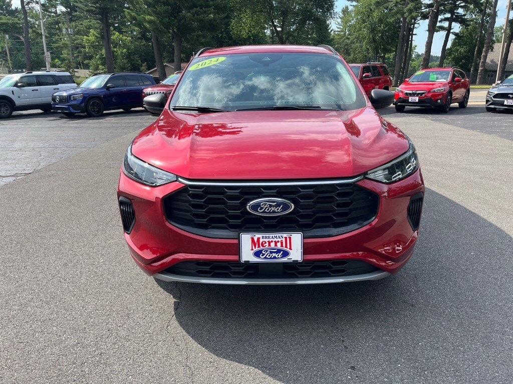 2024 Ford Escape ST-Line photo 2