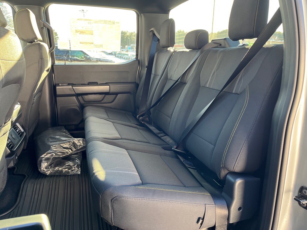 2025 Ford F-150 STX - Photo 11