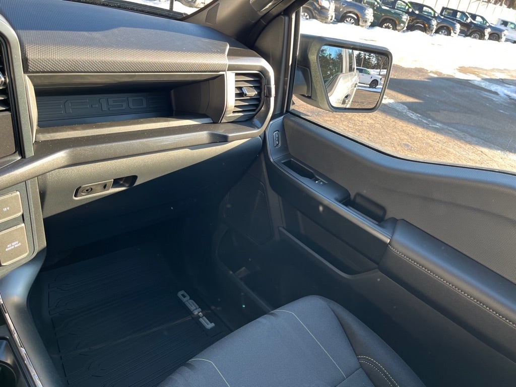 2025 Ford F-150 STX - Photo 18