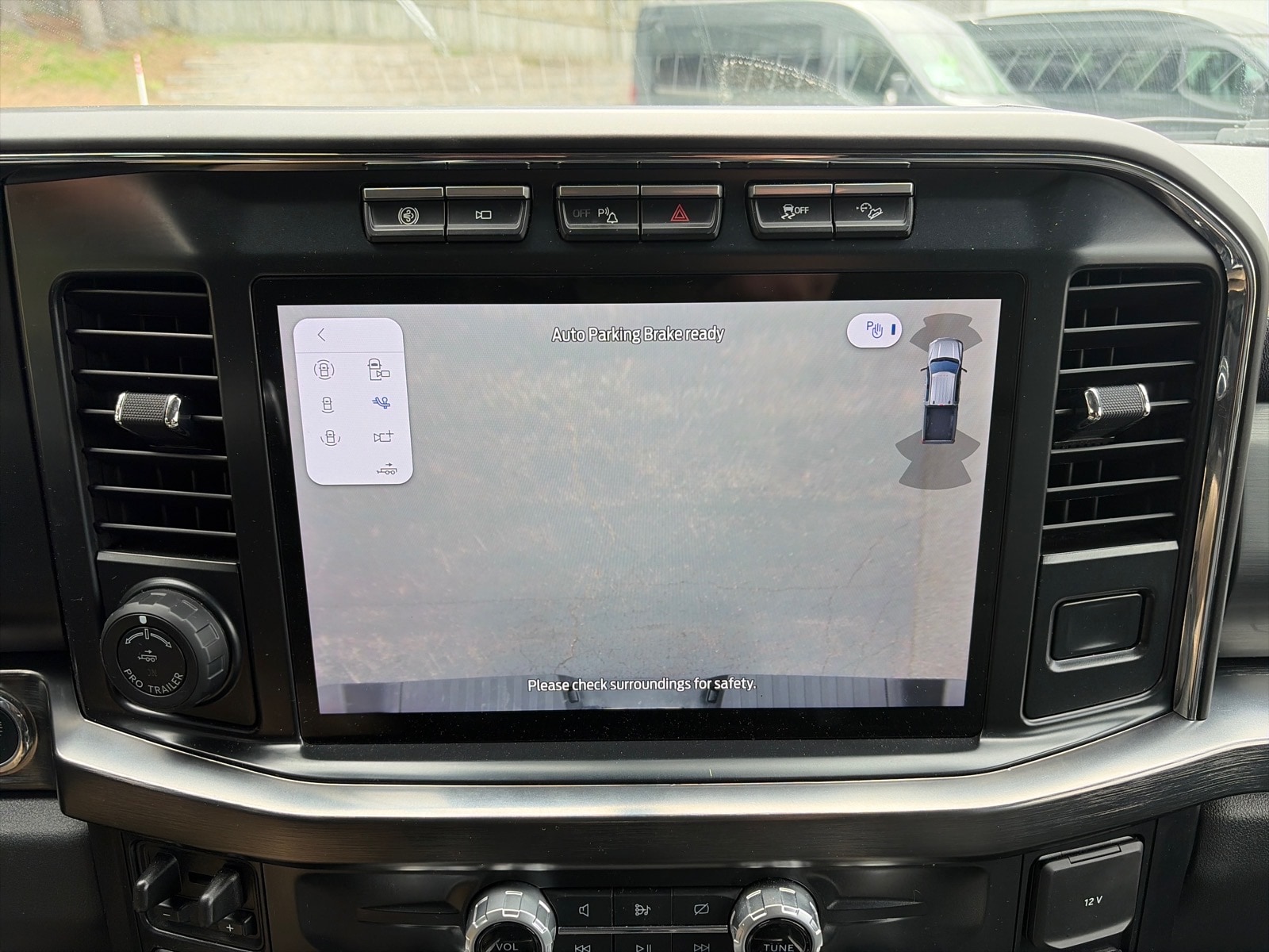 2024 Ford F-350 Super Duty Lariat - Photo 30