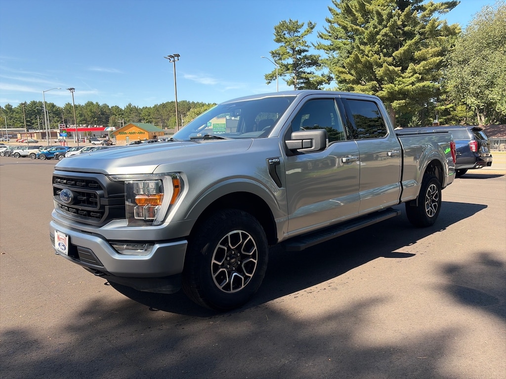 Used 2022 Ford F-150 XLT Truck SuperCrew Cab