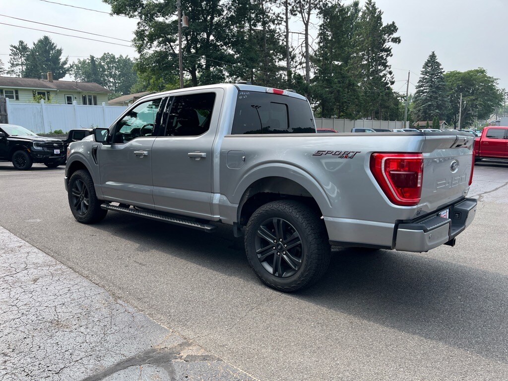 2022 Ford F-150 XLT photo 3