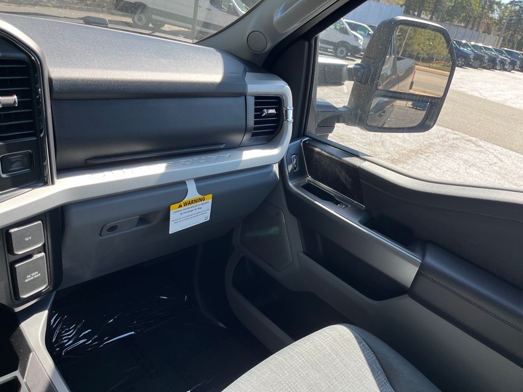 2026 Ford F-350 Super Duty XLT - Photo 18