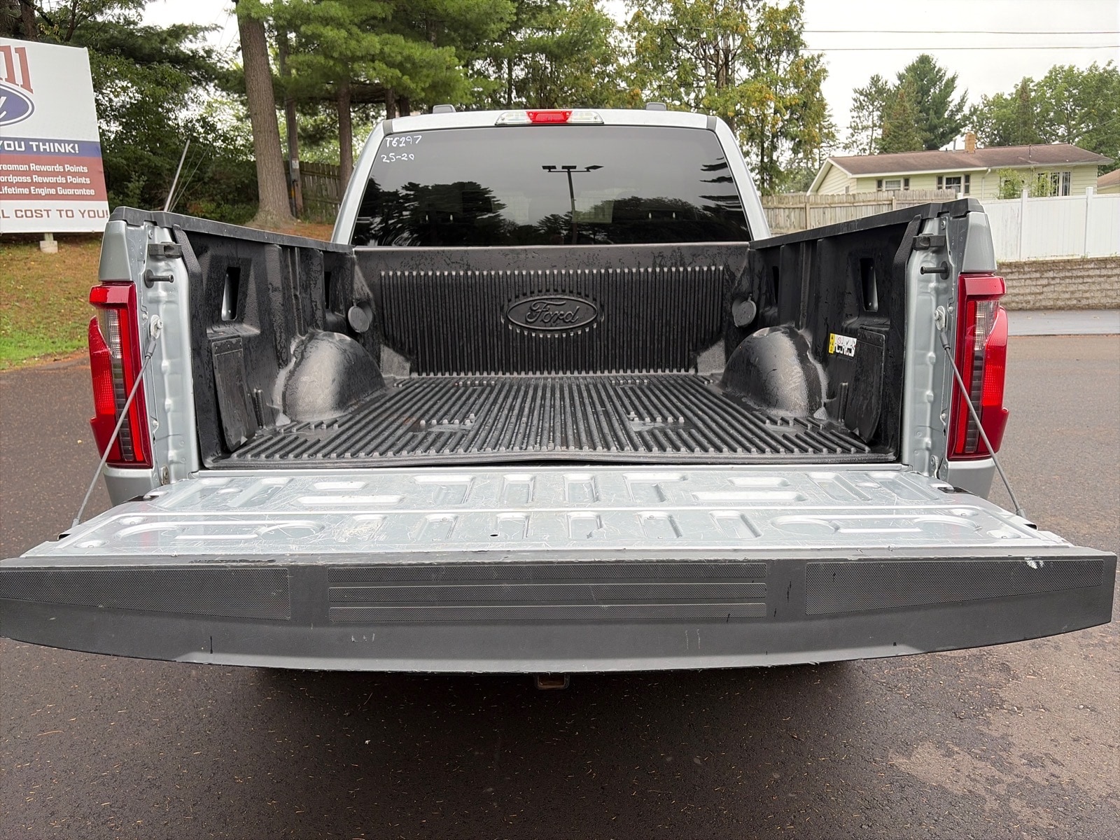 2025 Ford F-150 XLT - Photo 8