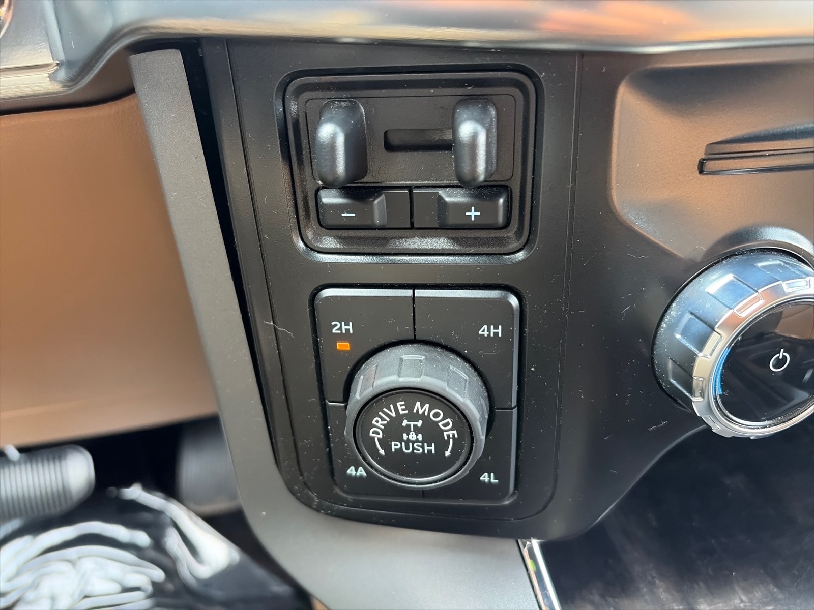 2022 Ford F-150 Lariat - Photo 22