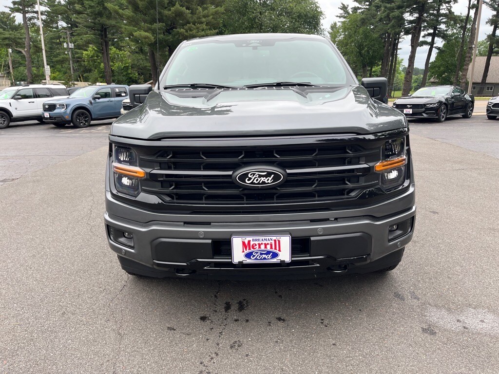2025 Ford F-150 XLT photo 2