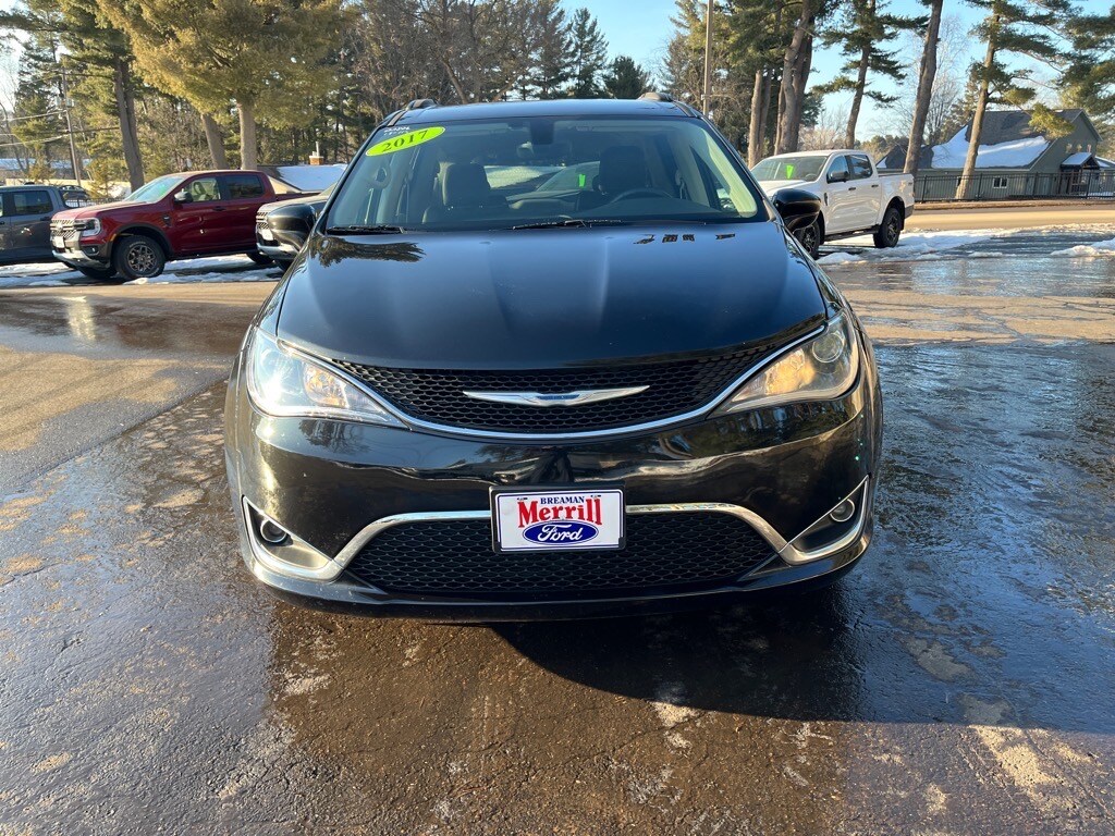 Used 2017 Chrysler Pacifica Touring-L Van