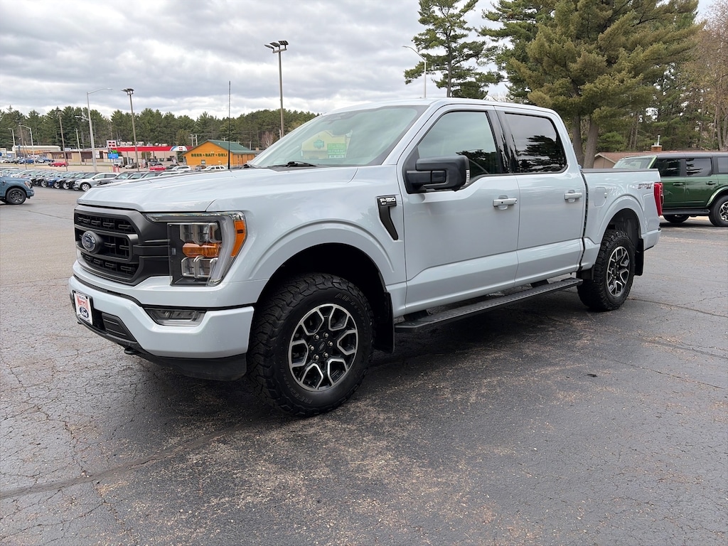 Used 2022 Ford F-150 XLT Truck SuperCrew Cab