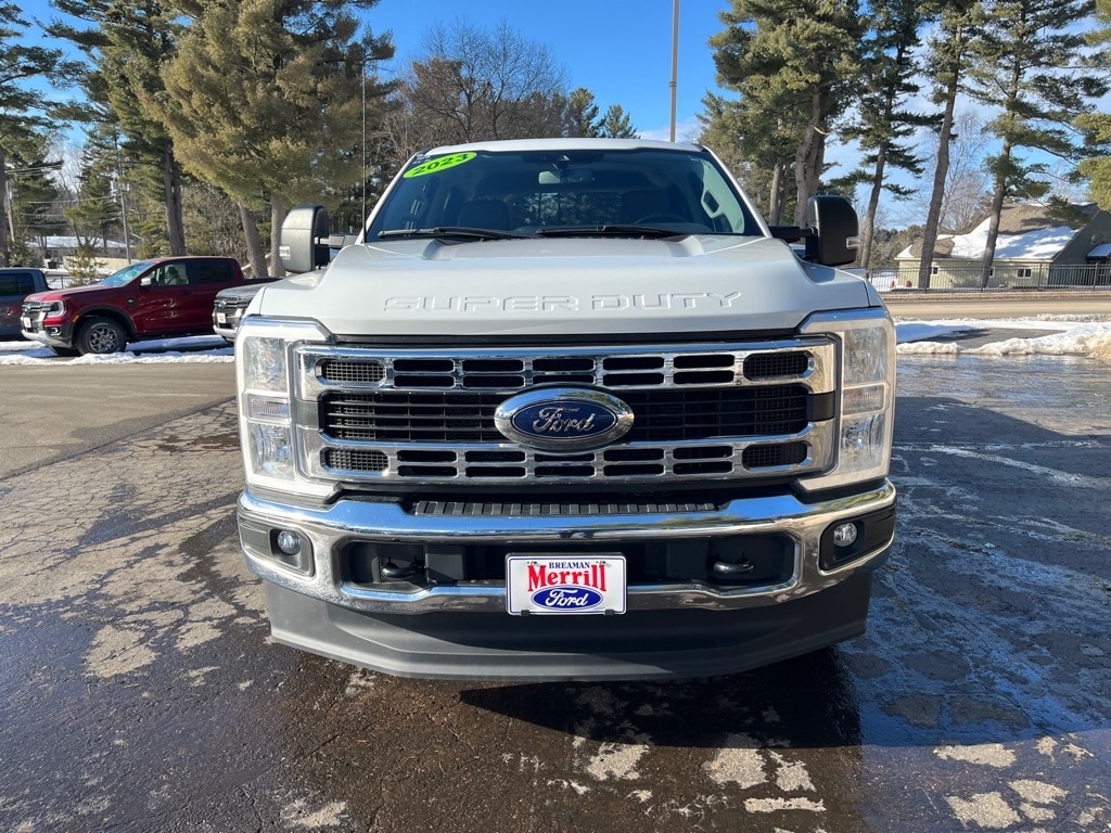 Used 2023 Ford F-350 Super Duty XLT Truck Crew Cab