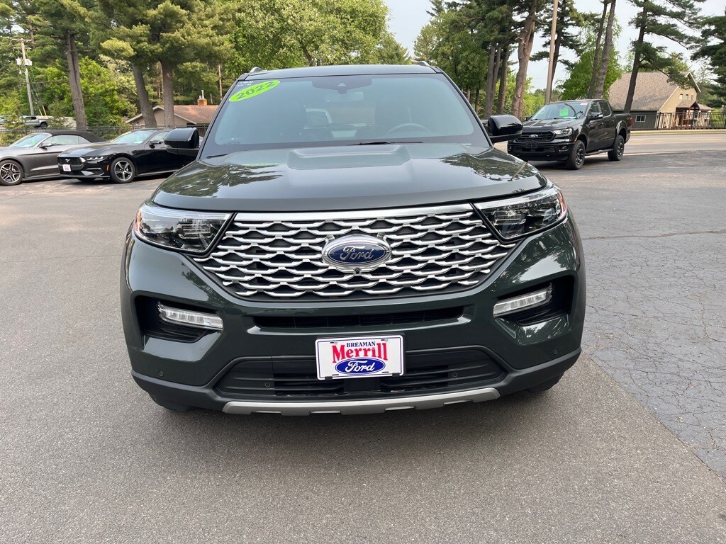 2022 Ford Explorer Platinum photo 2