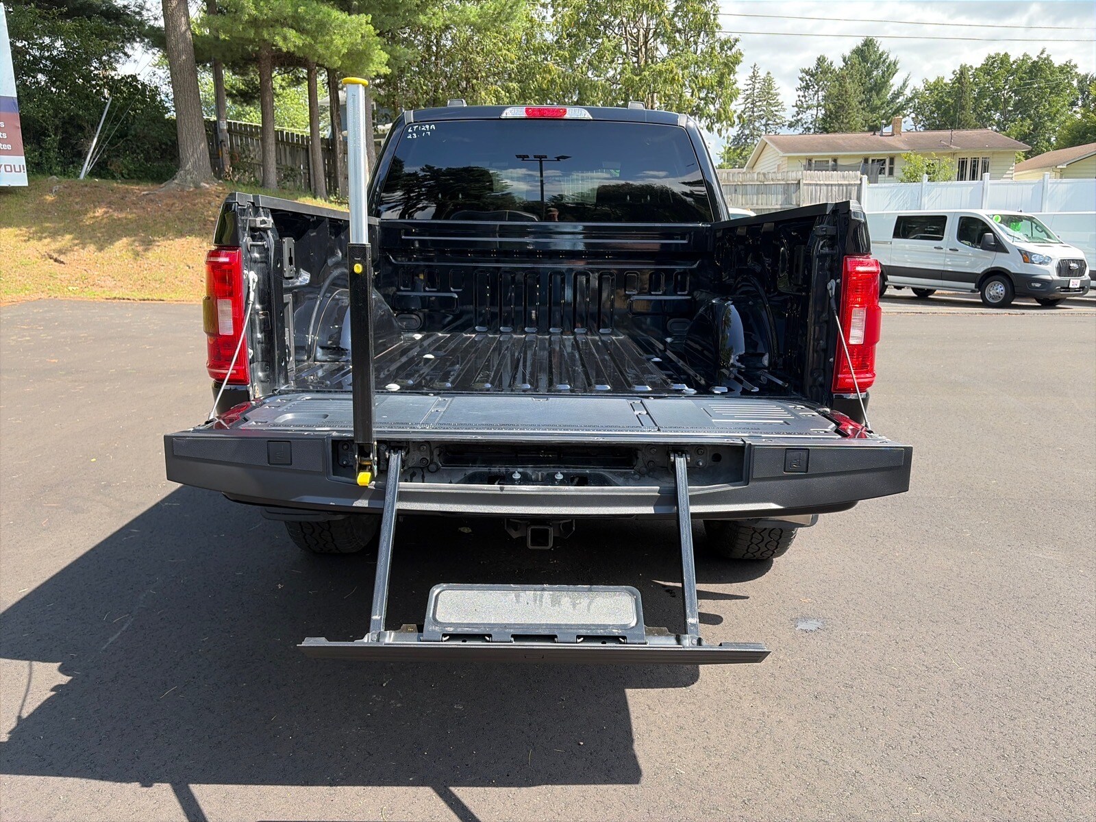 2023 Ford F-150 XLT - Photo 8
