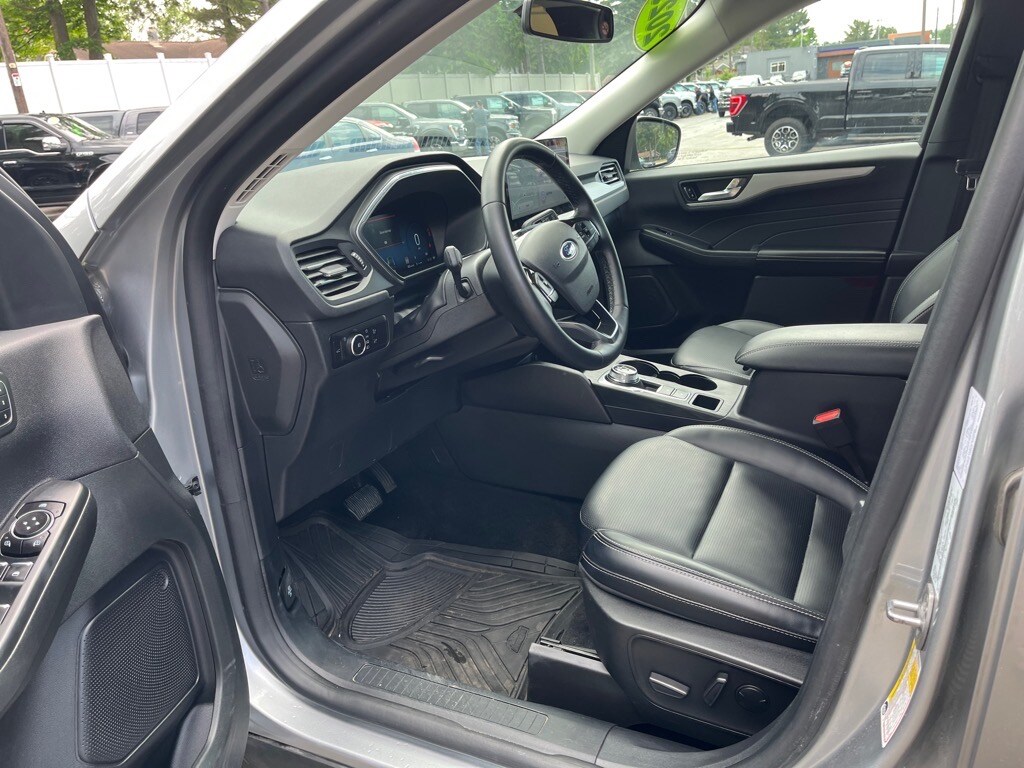 2023 Ford Escape Platinum - Photo 9