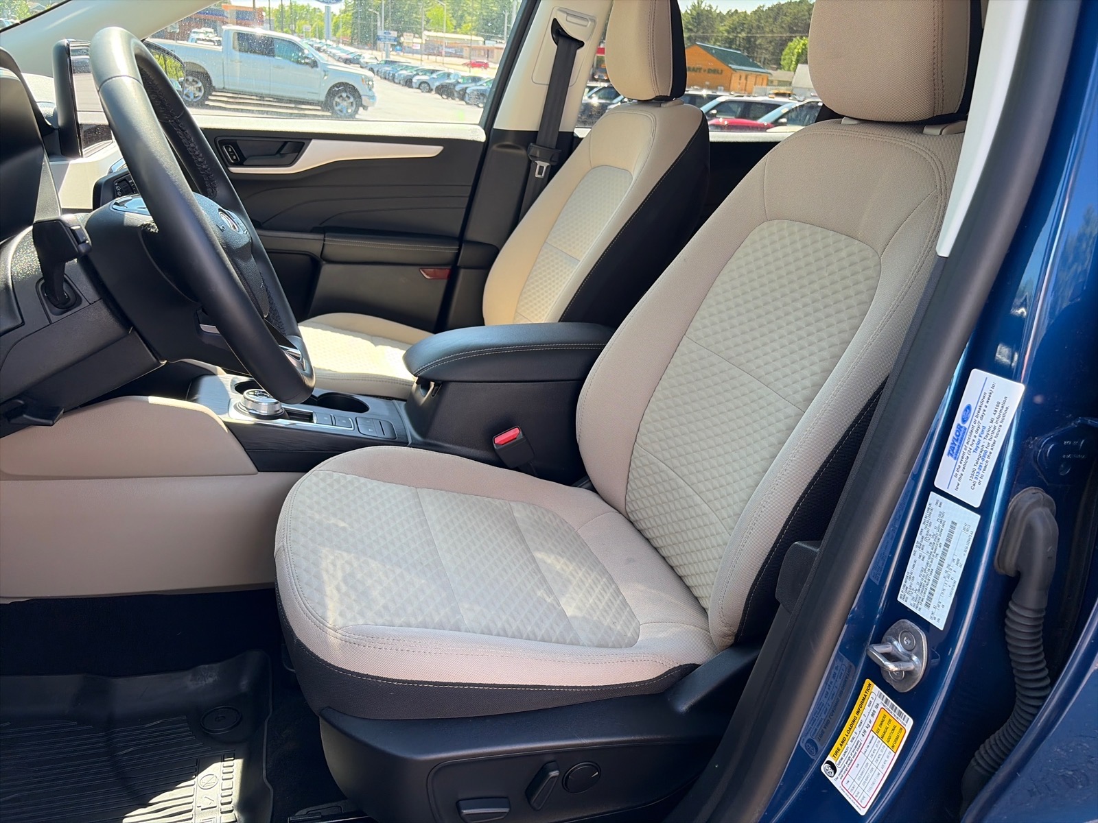 2022 Ford Escape SE - Photo 13