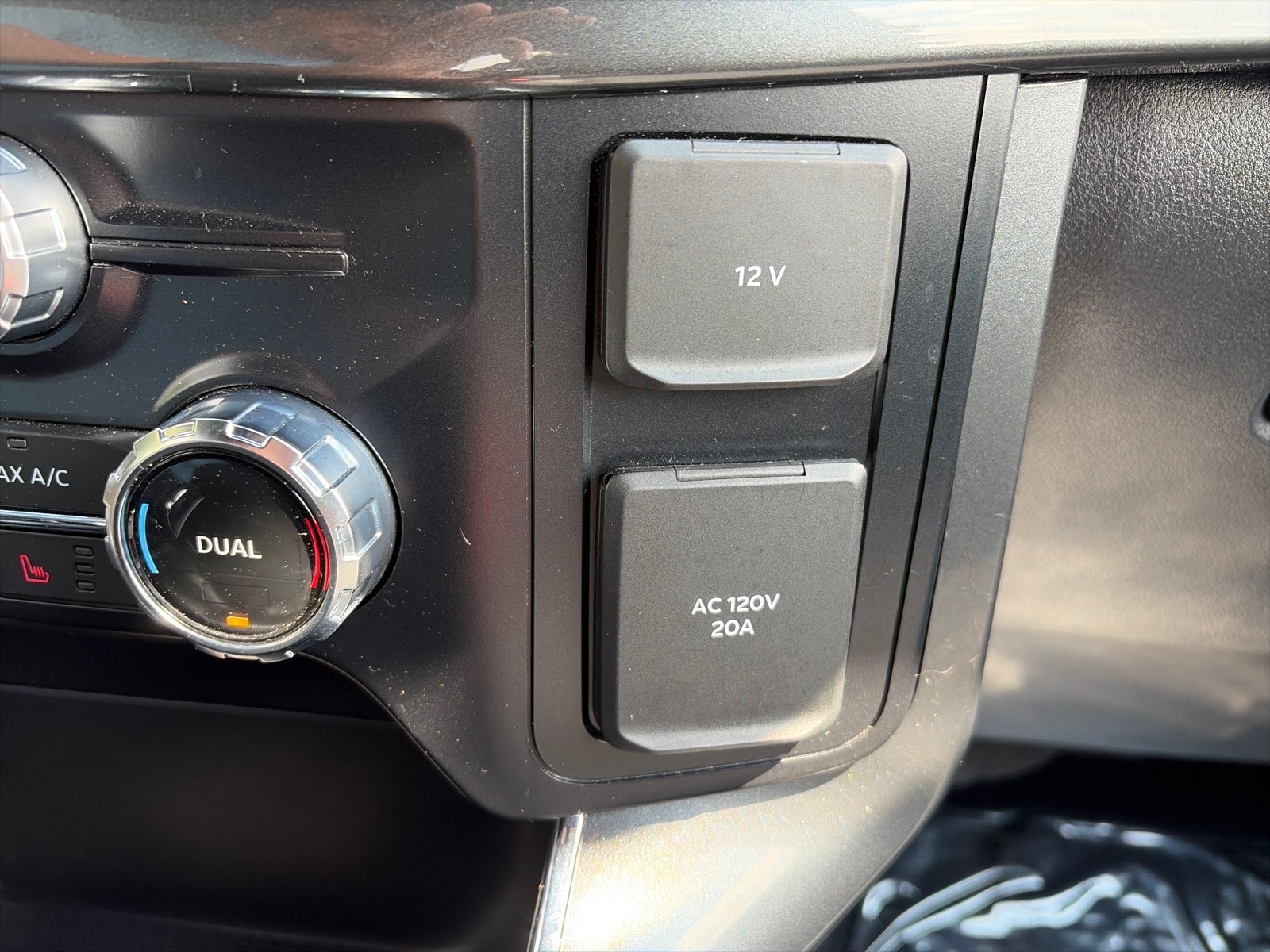 2023 Ford F-150 XLT - Photo 23