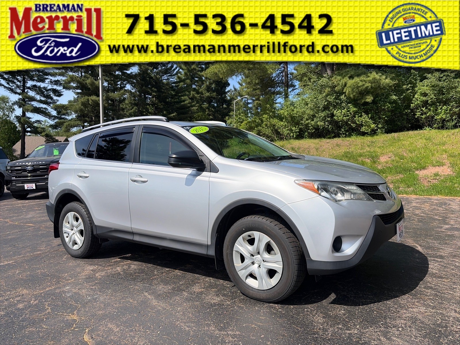 2015 Toyota RAV4 LE AWD's photo