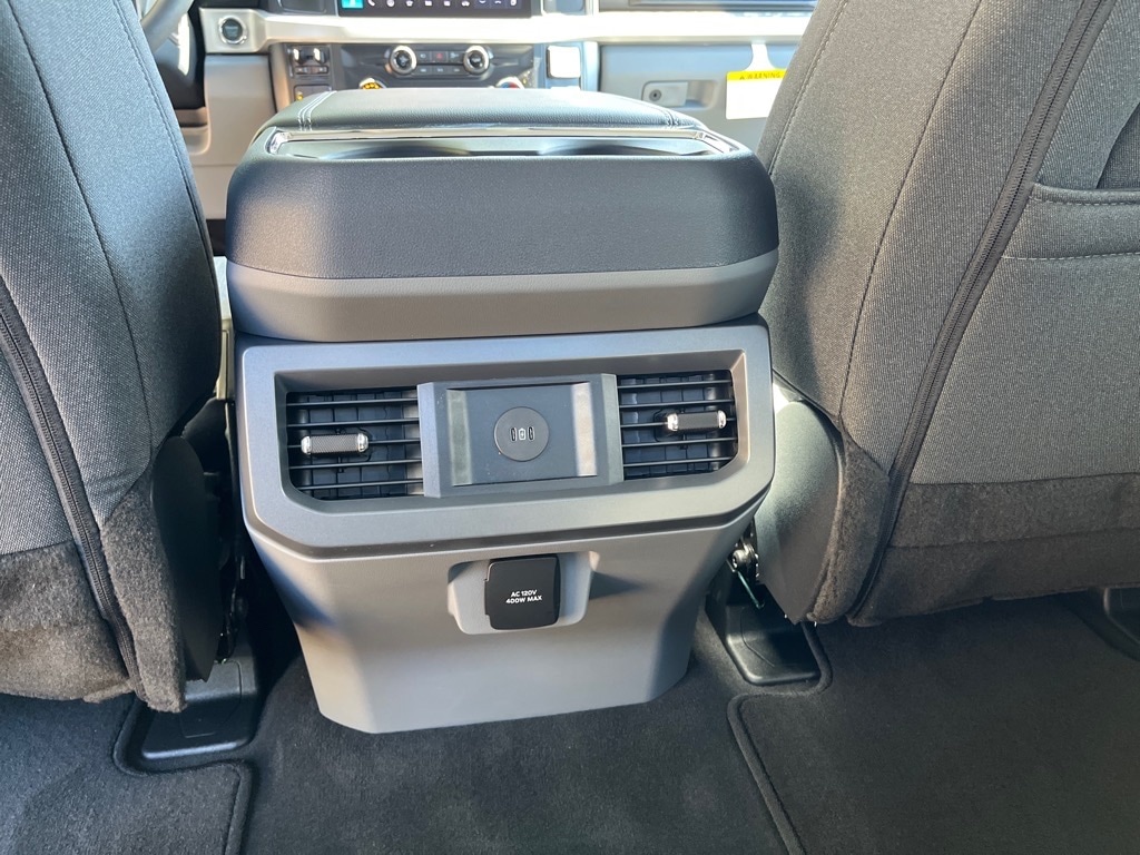 2026 Ford F-350 Super Duty XLT - Photo 12