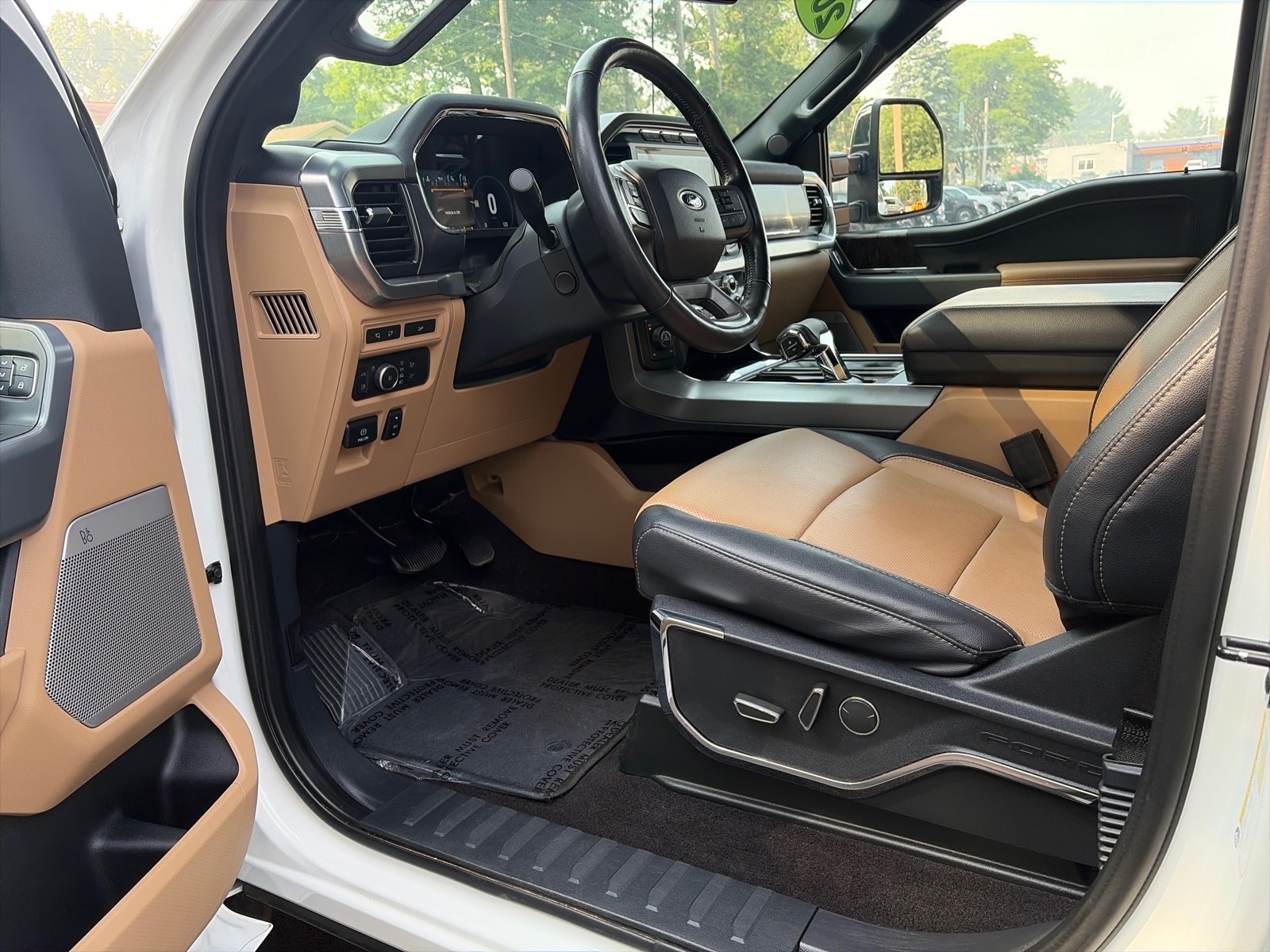 2022 Ford F-150 Lariat - Photo 9