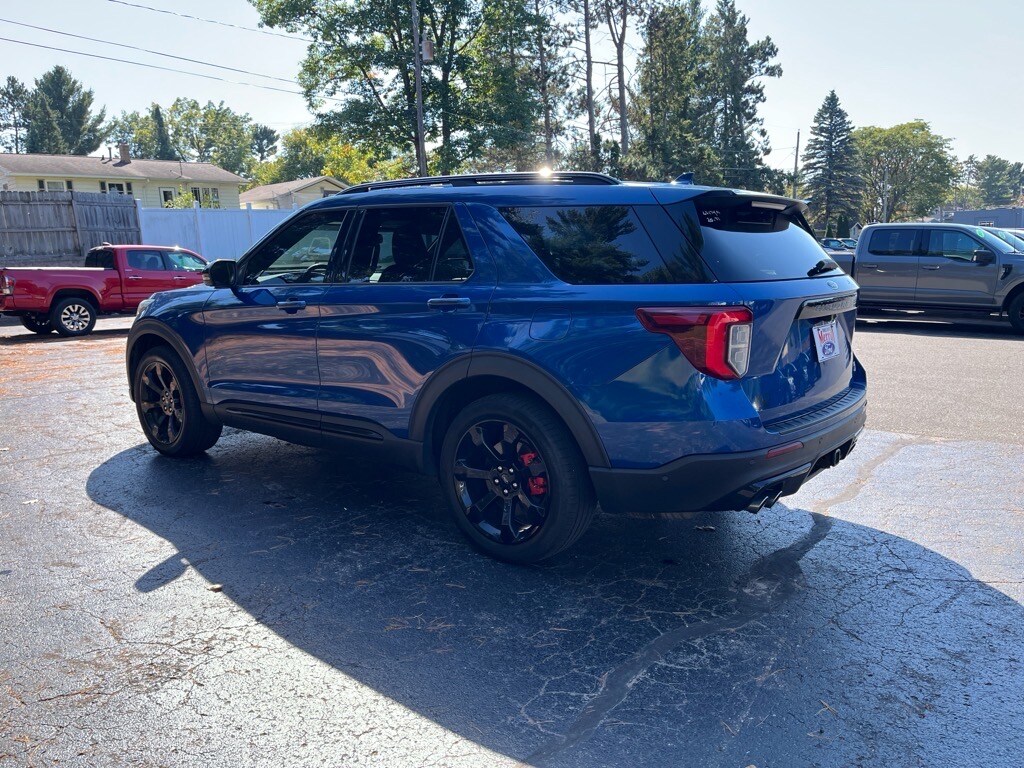 2020 Ford Explorer ST photo 4