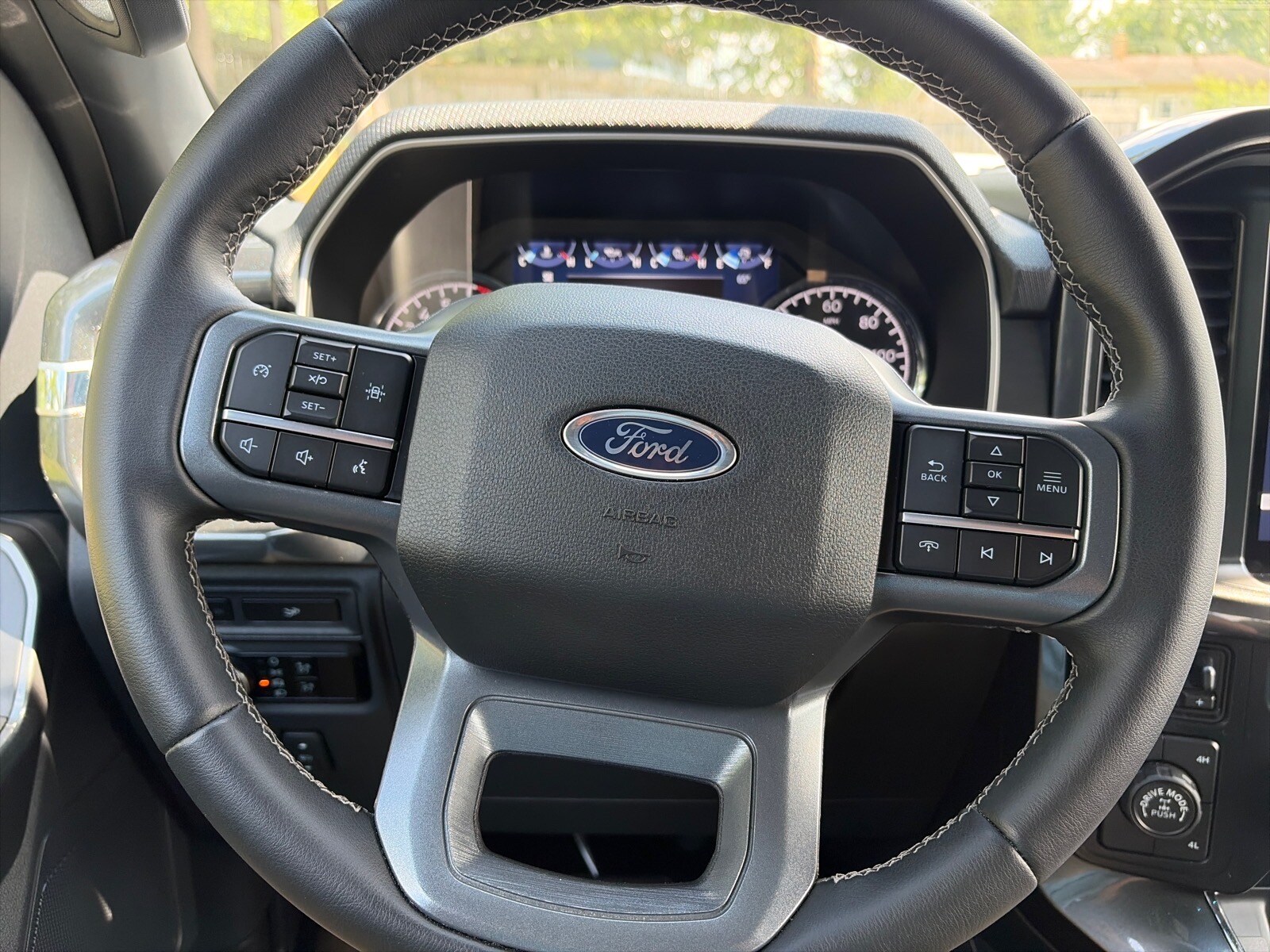 2023 Ford F-150 XLT - Photo 31