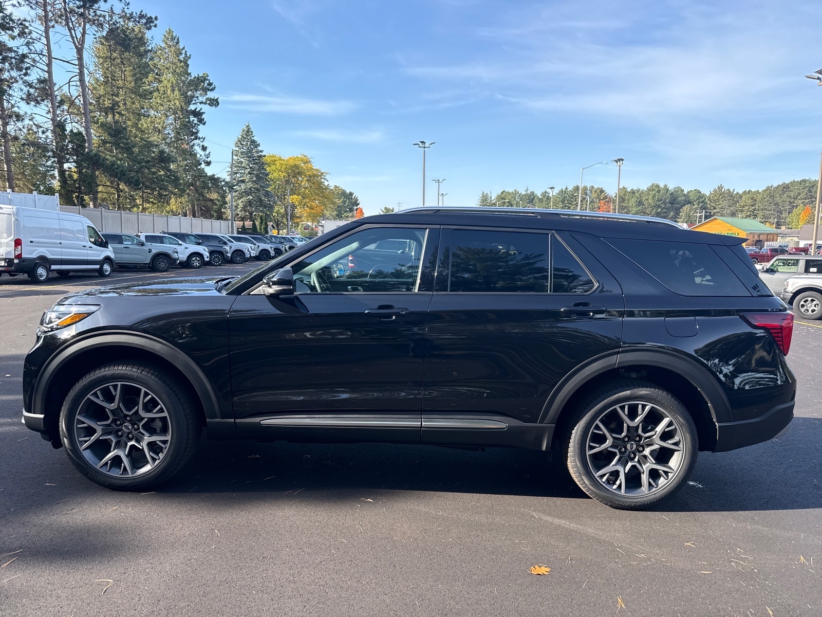 New 2027 Ford Explorer Platinum SUV
