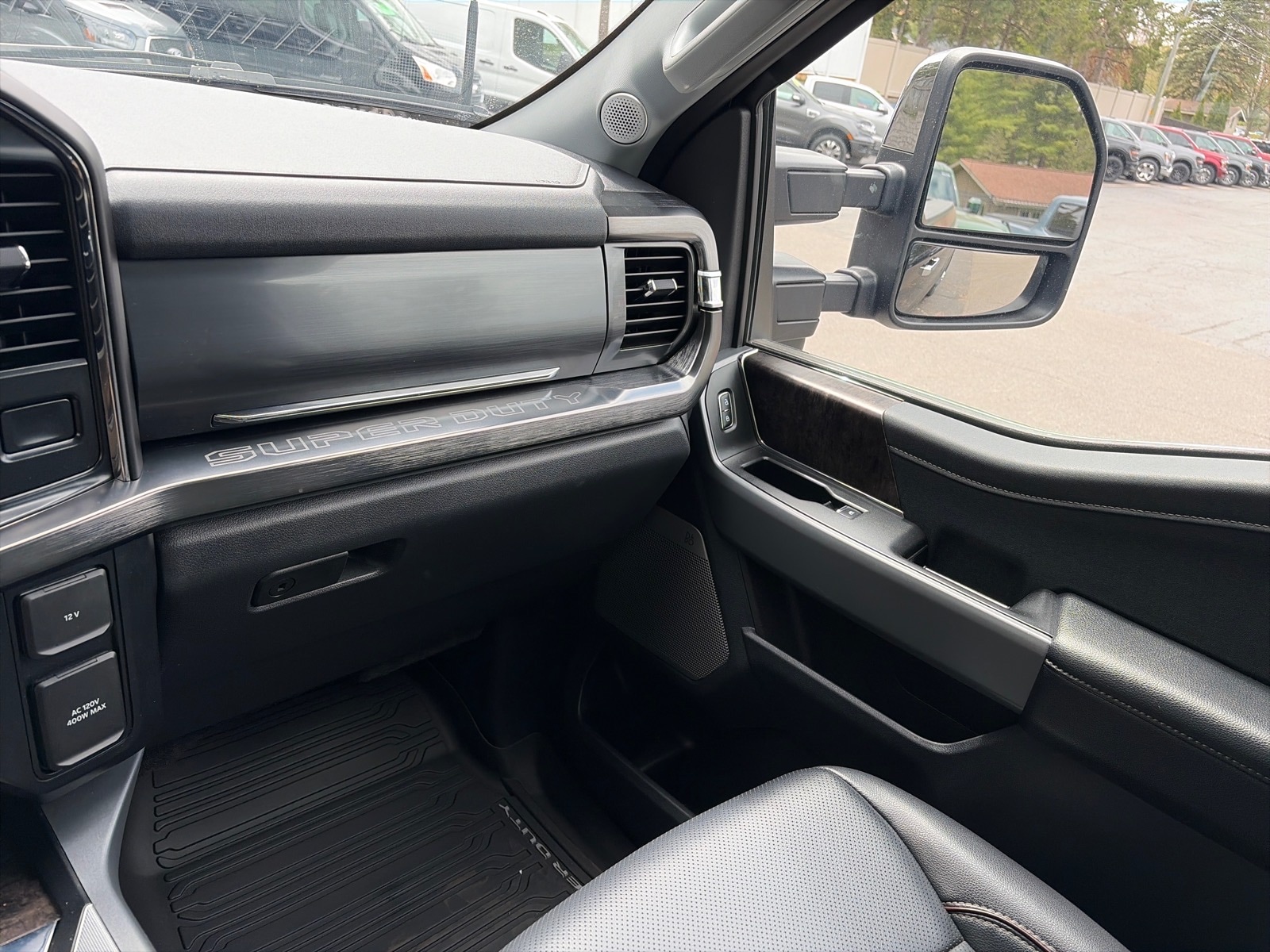 2024 Ford F-350 Super Duty Lariat - Photo 18