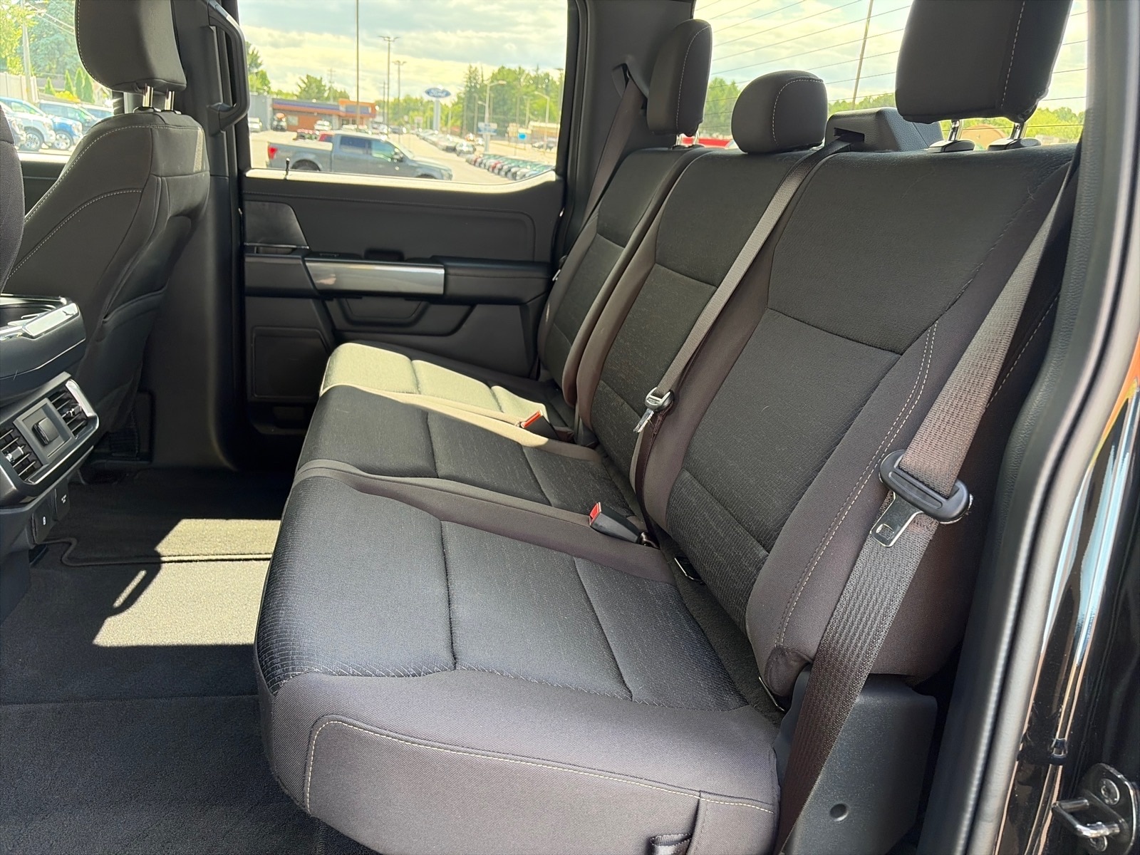 2023 Ford F-150 XLT - Photo 11
