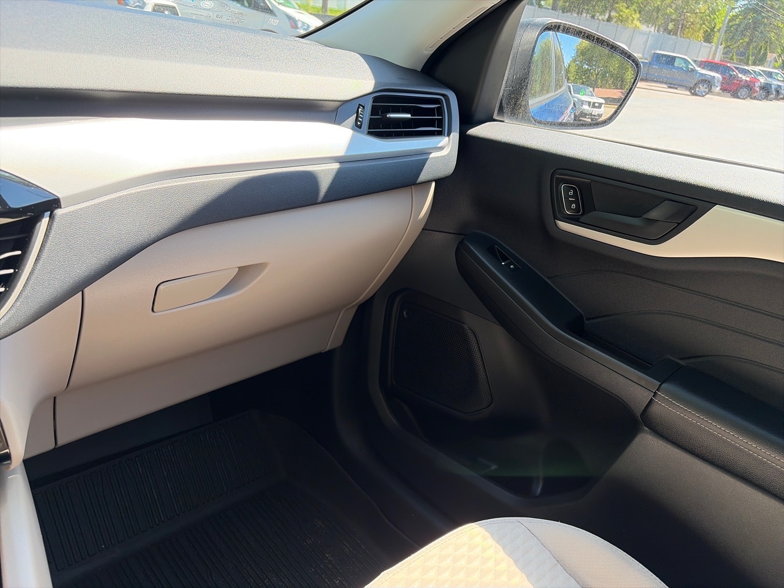 2022 Ford Escape SE - Photo 18