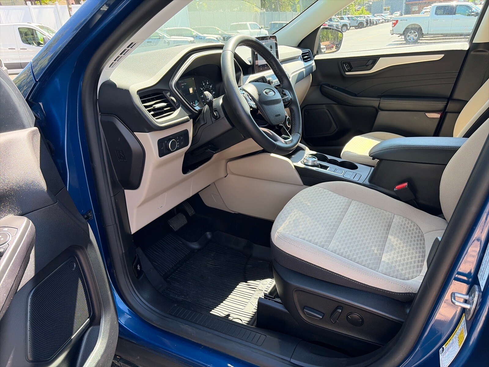 2022 Ford Escape SE - Photo 9