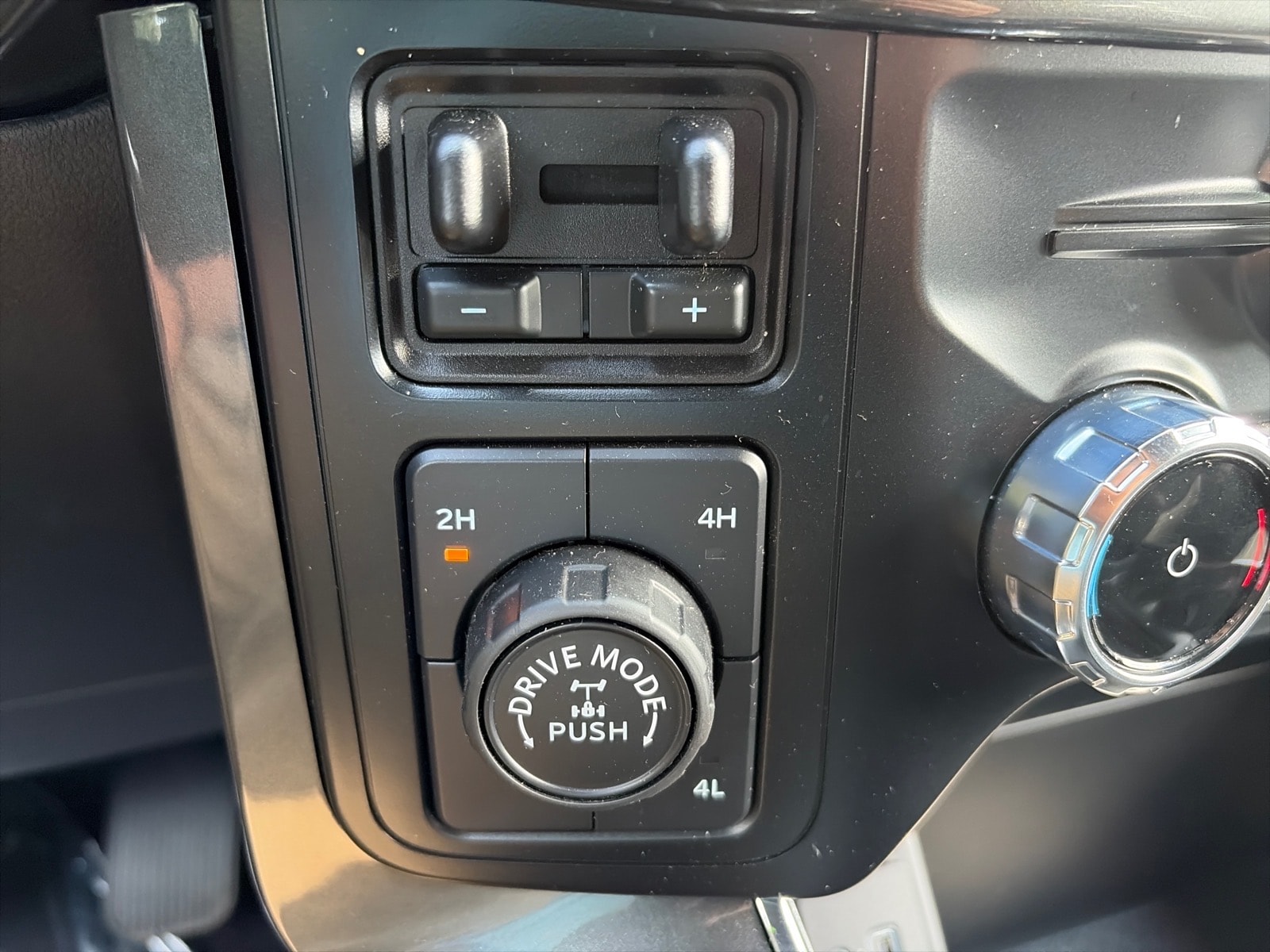 2023 Ford F-150 XLT - Photo 22