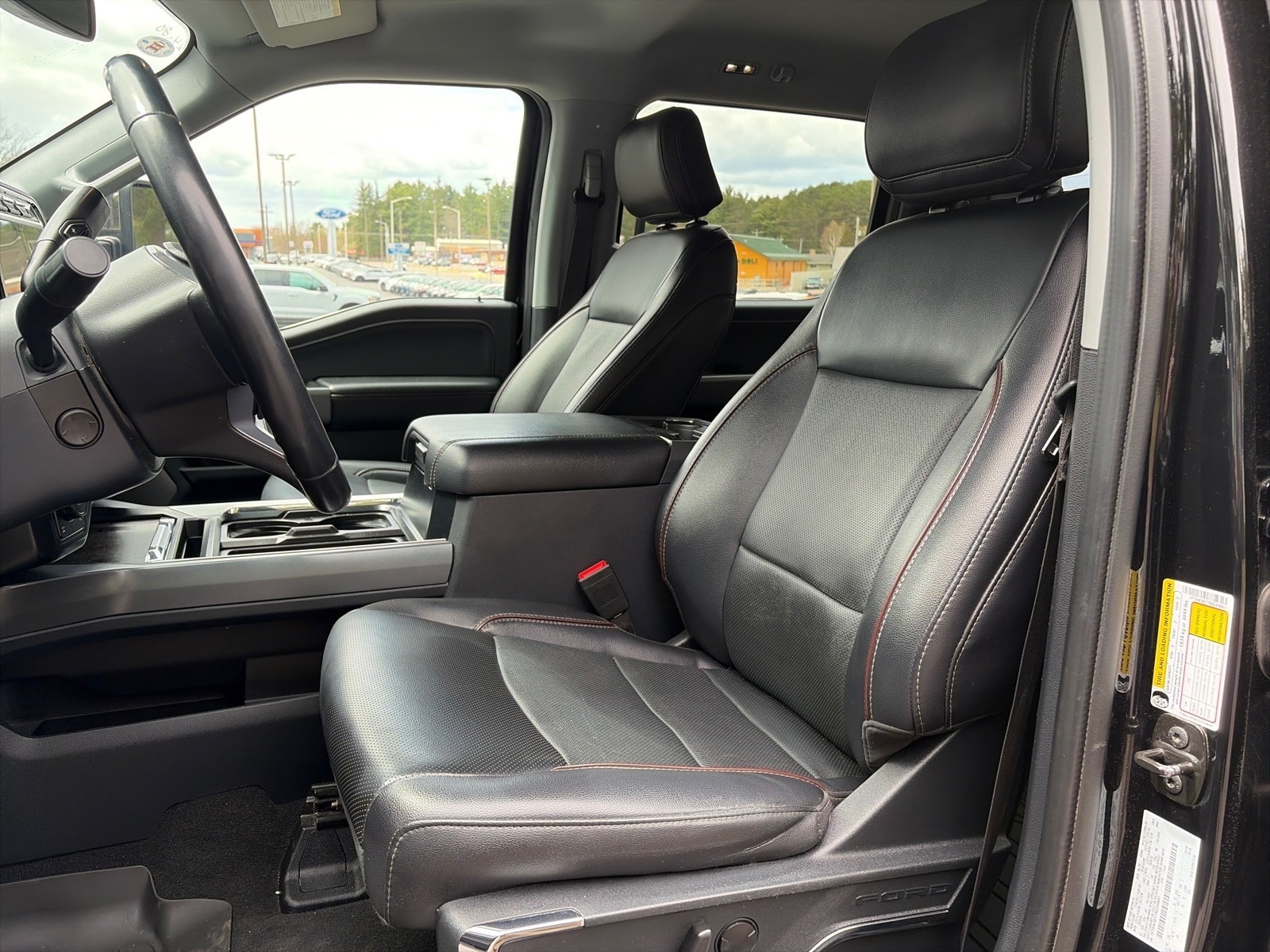 2024 Ford F-350 Super Duty Lariat - Photo 13