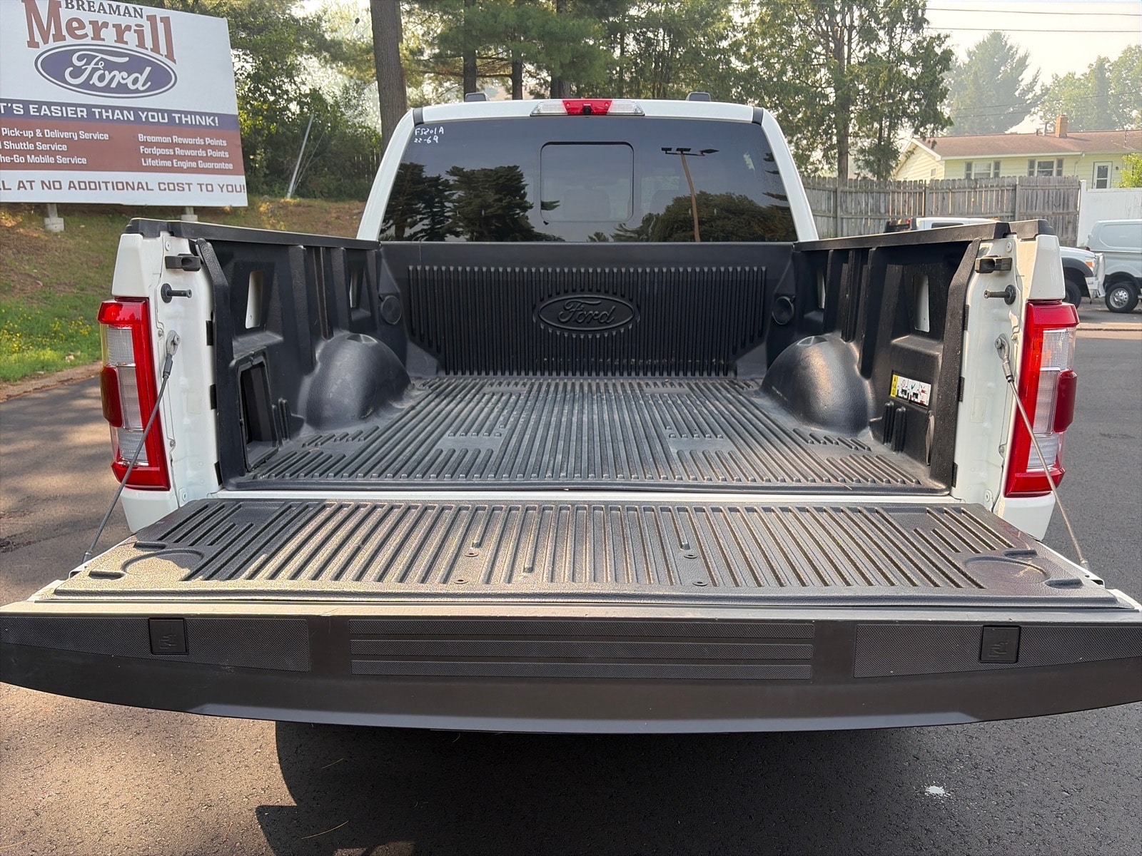2022 Ford F-150 Lariat - Photo 8