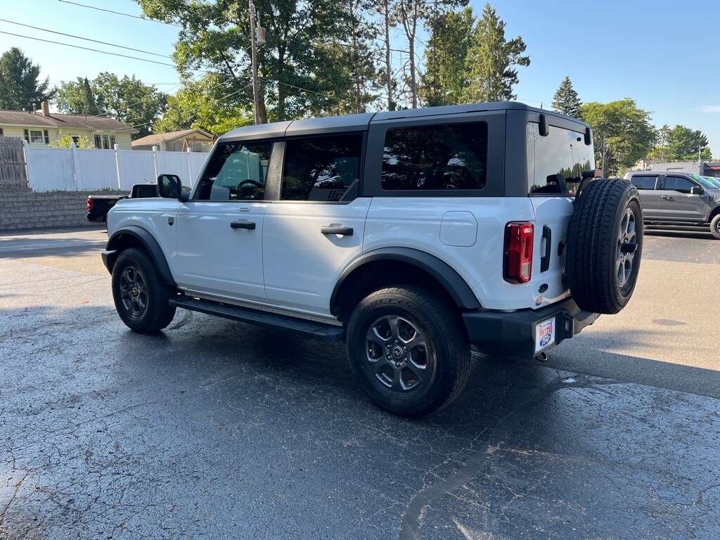2023 Ford Bronco Base Big Bend Black Diamond Outer Banks photo 2