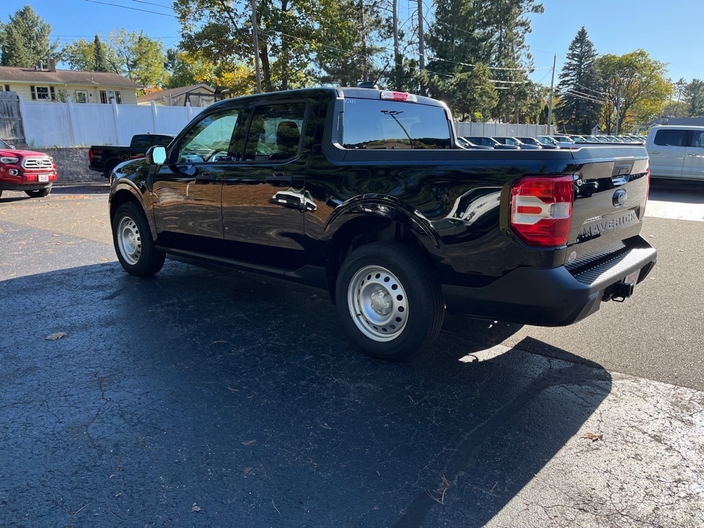 New 2025 Ford Maverick XL TRUCK