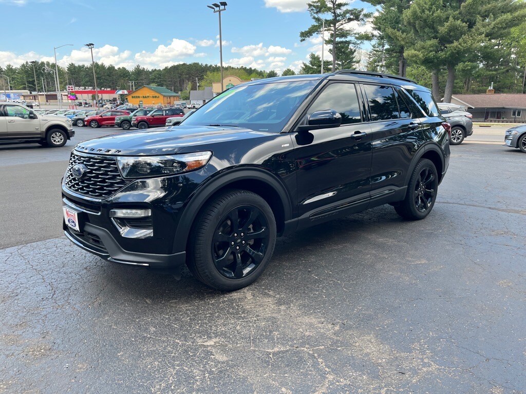 2024 Ford Explorer ST-Line photo 3