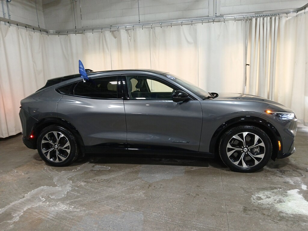 Used 2021 Ford Mustang Mach-E Premium SUV