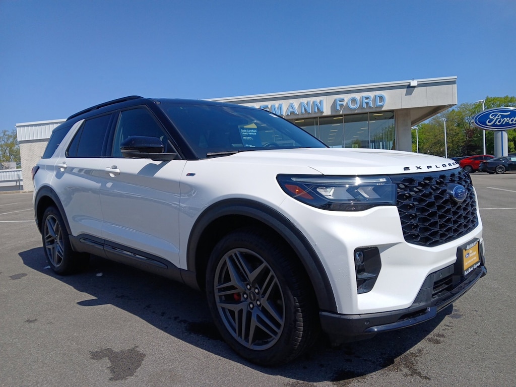 Used 2025 Ford Explorer ST-Line SUV