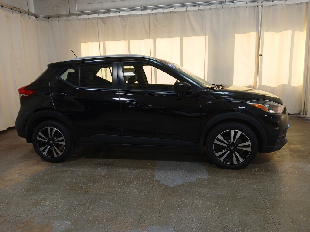 Used 2019 Nissan Kicks SV SUV