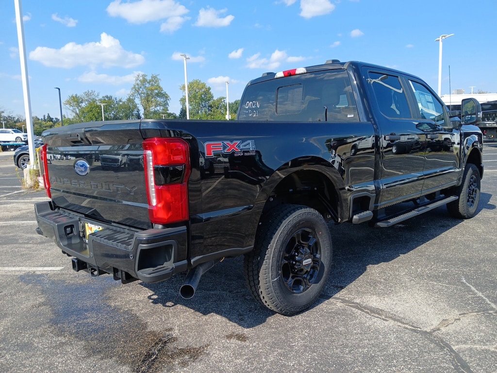 Used 2023 Ford F-350 XL Truck Crew Cab