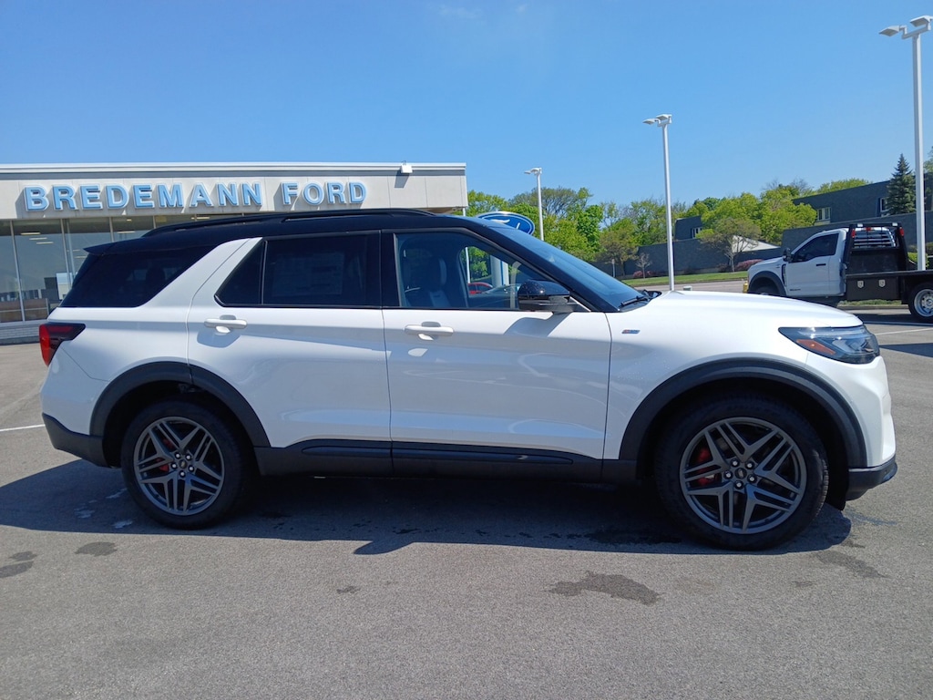 Used 2025 Ford Explorer ST-Line SUV