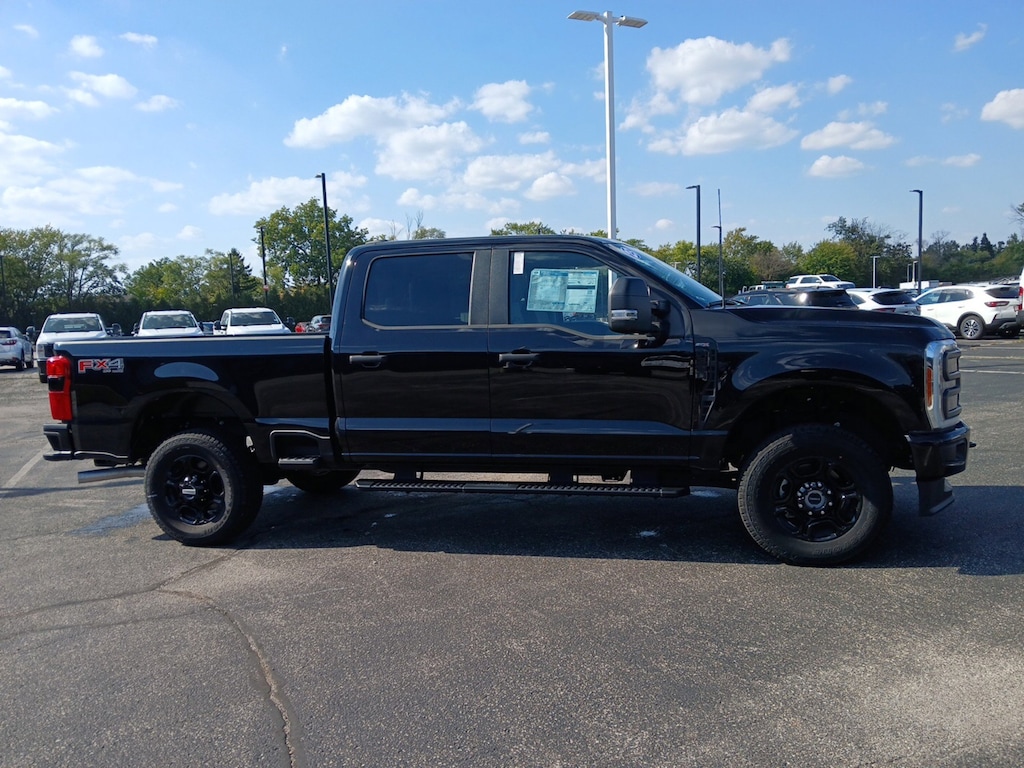 Used 2023 Ford F-350 XL Truck Crew Cab