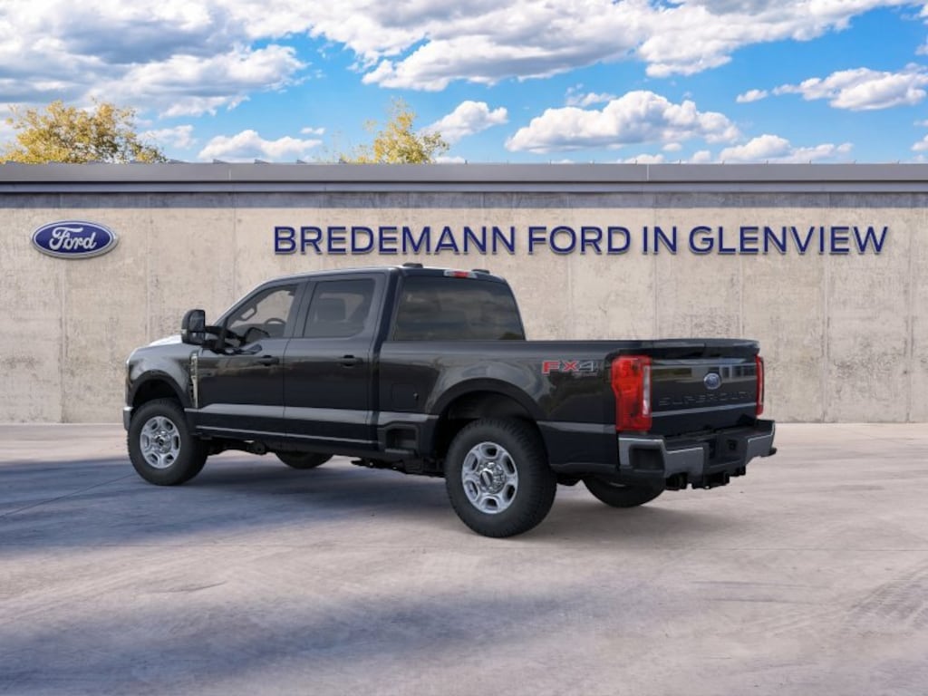 New 2026 Ford F-250 XLT Truck Crew Cab