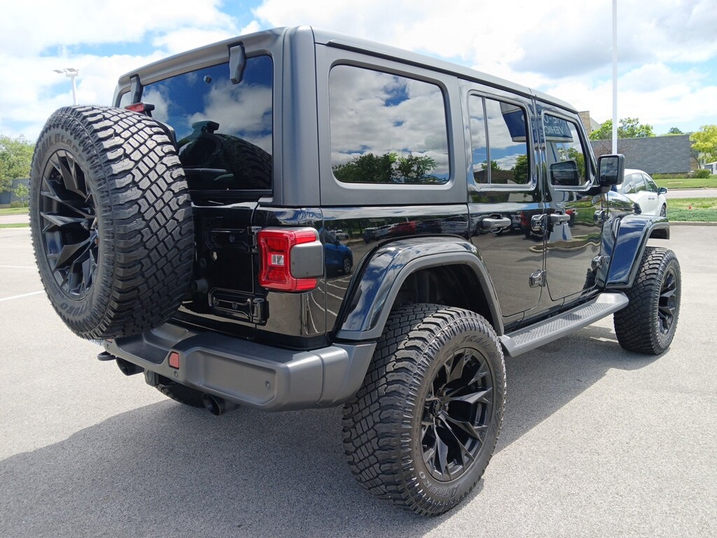 Used 2020 Jeep Wrangler Sahara SUV