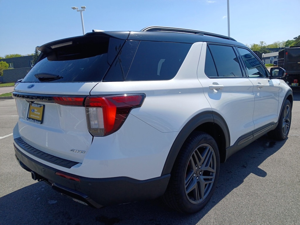 Used 2025 Ford Explorer ST-Line SUV