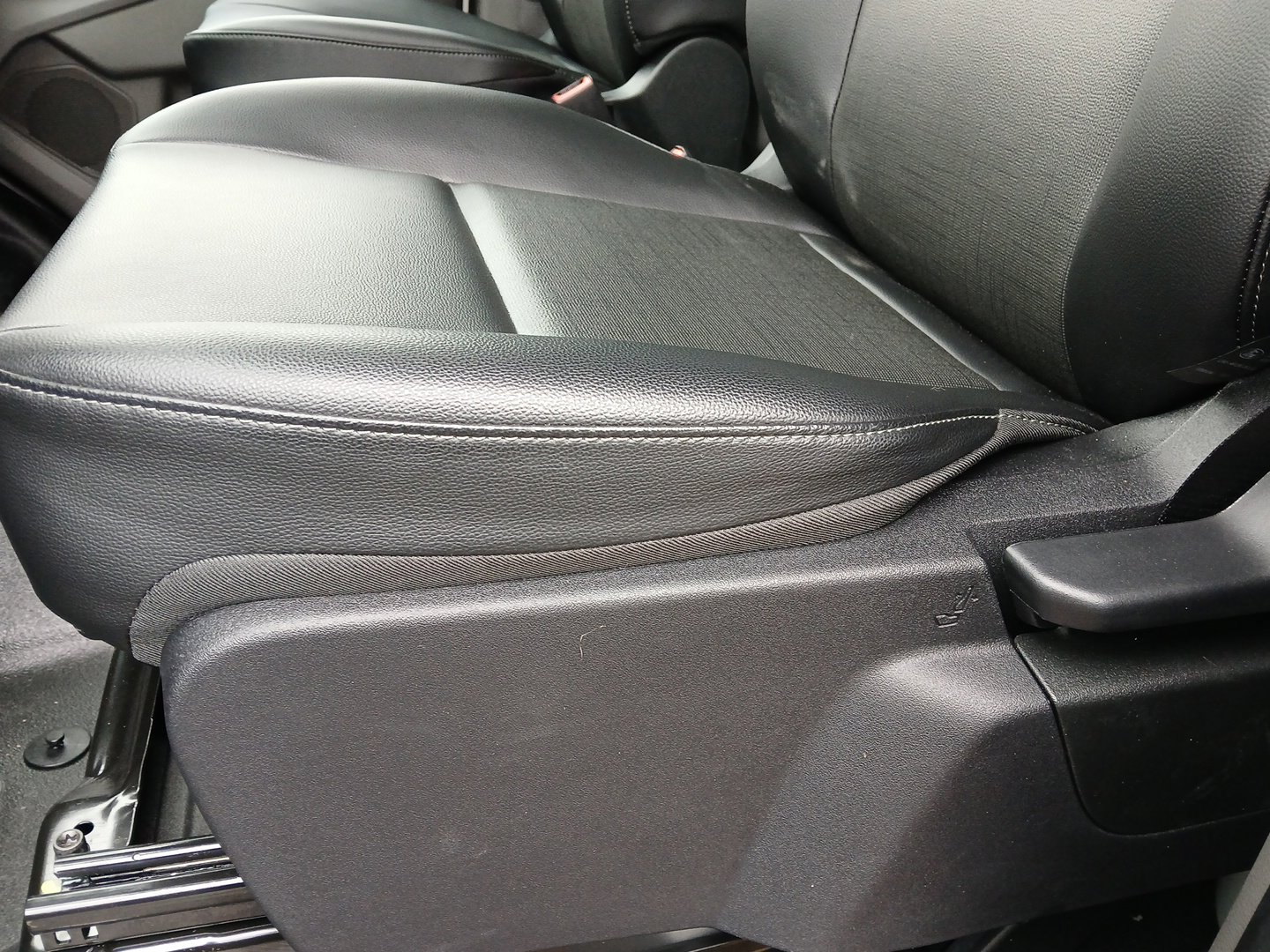 2025 Ford Transit Van Base - Photo 15