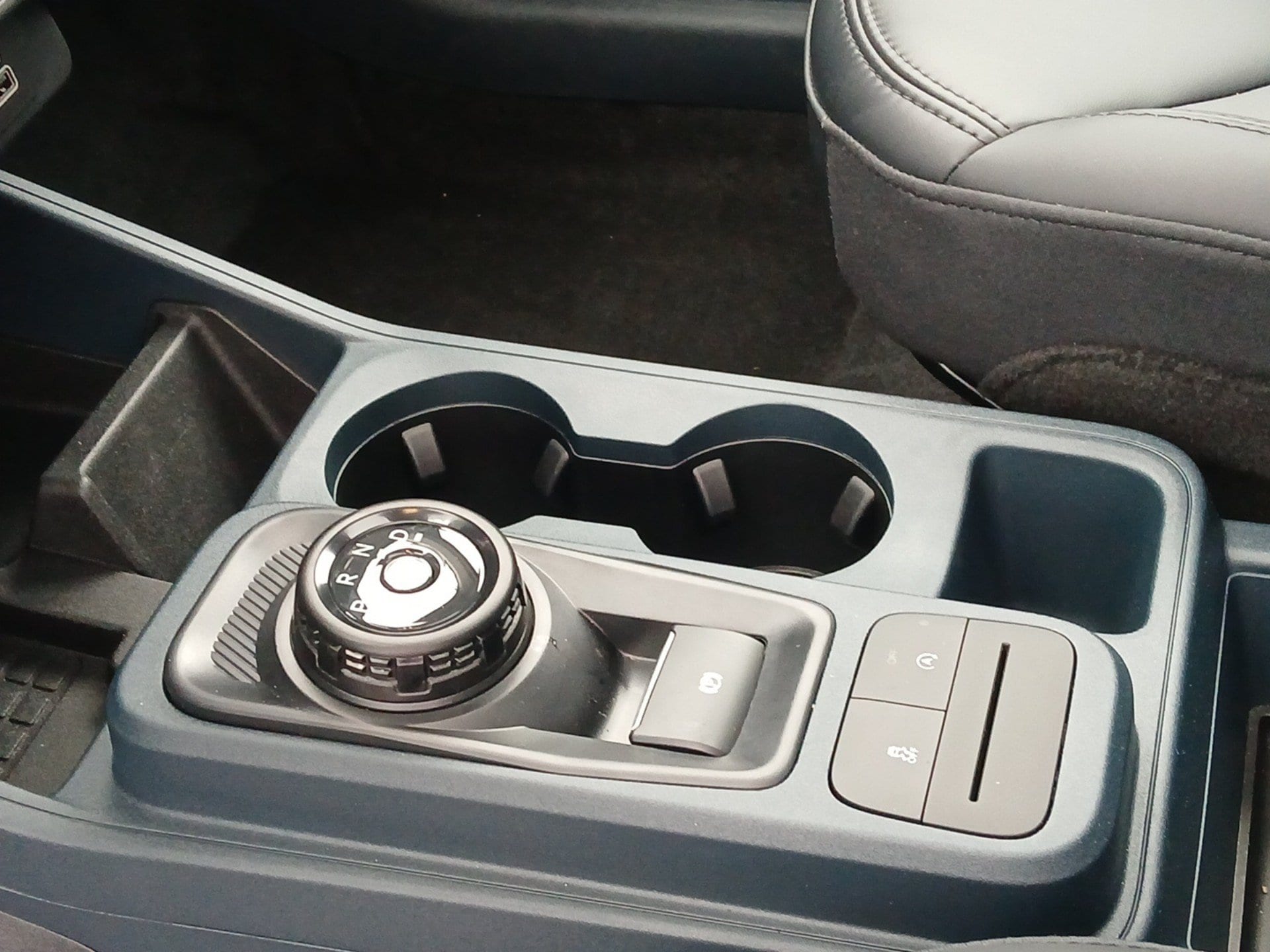 2025 Ford Maverick Lariat - Photo 13