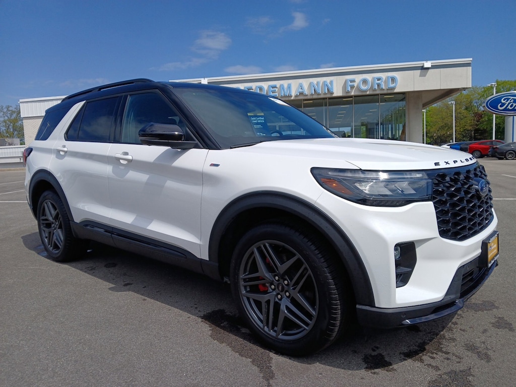 Certified 2025 Ford Explorer ST-Line SUV