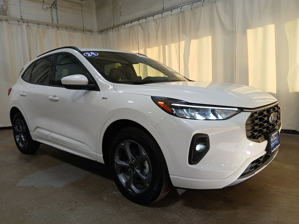Used 2024 Ford Escape ST-Line Select SUV