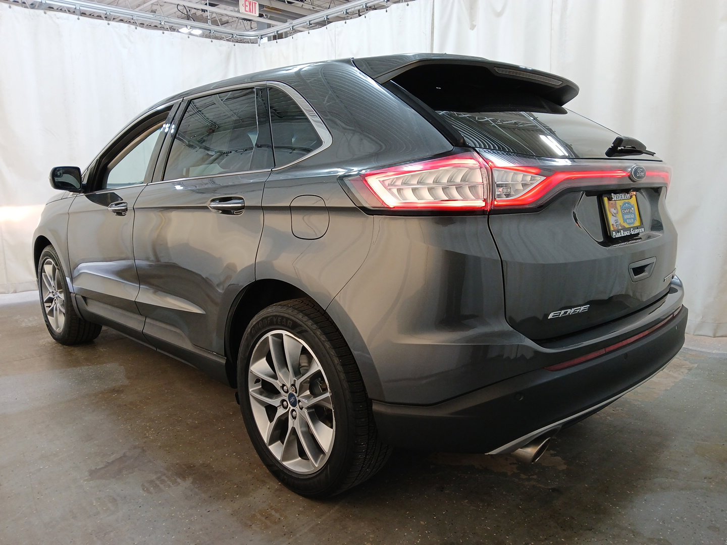 2018 Ford Edge Titanium photo 4