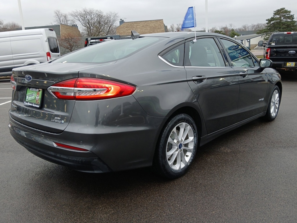 Certified 2019 Ford Fusion Hybrid SE Sedan